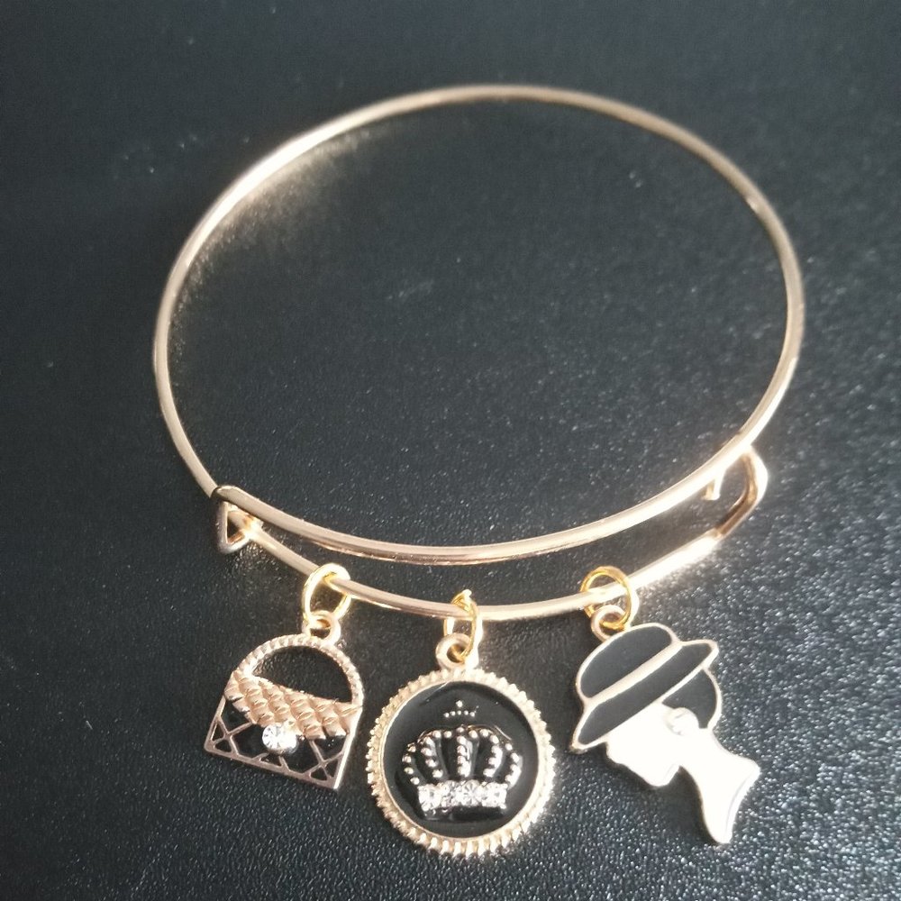 Charm bracelet